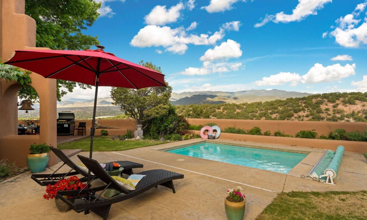 Casas de San Juan House | Luxe Escape near Opera Spa Pool Casita
