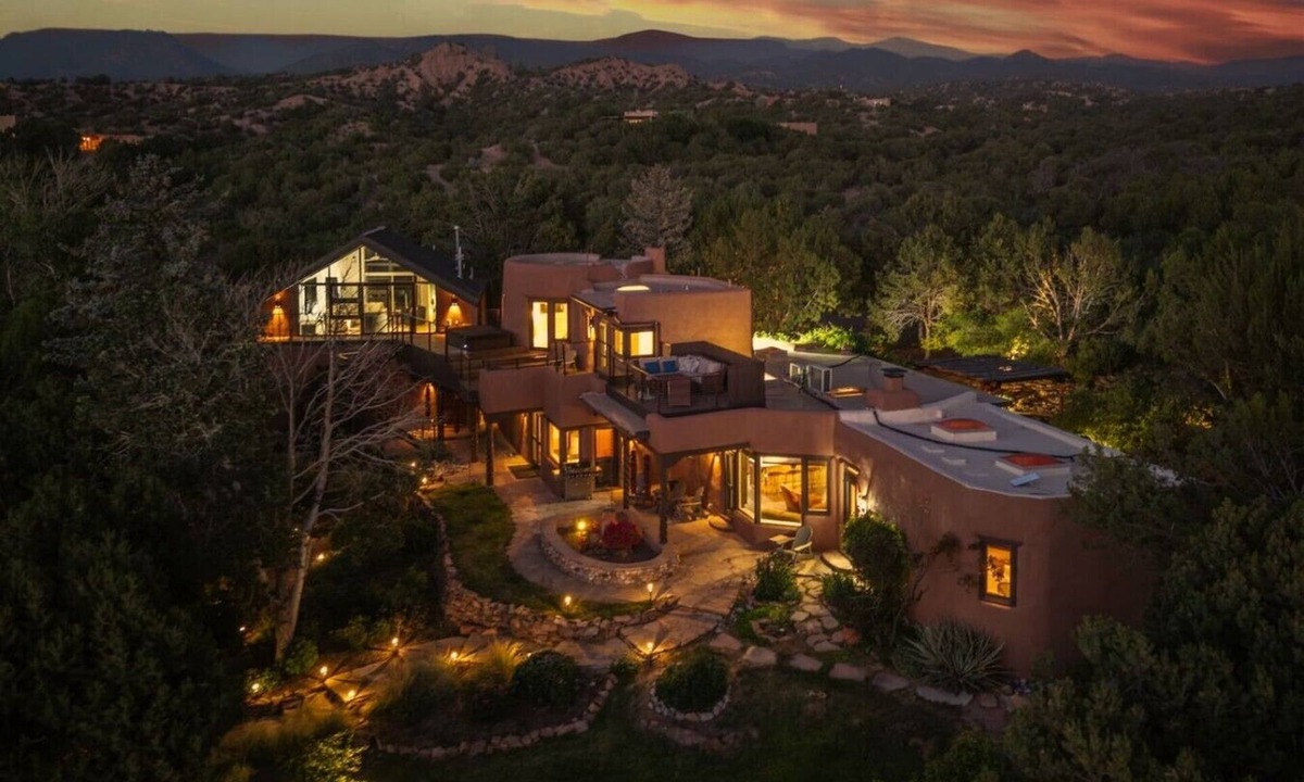 Tesuque House | Main Home and Two Casitas All Rented Together. Phenomenal Views on 15 Acres.