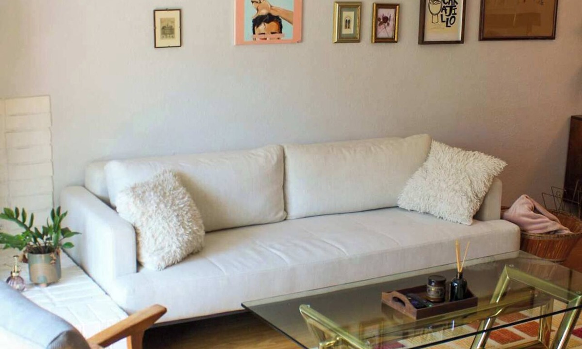Brentwood Condo | Mid-Century Modern Flat near Downtown