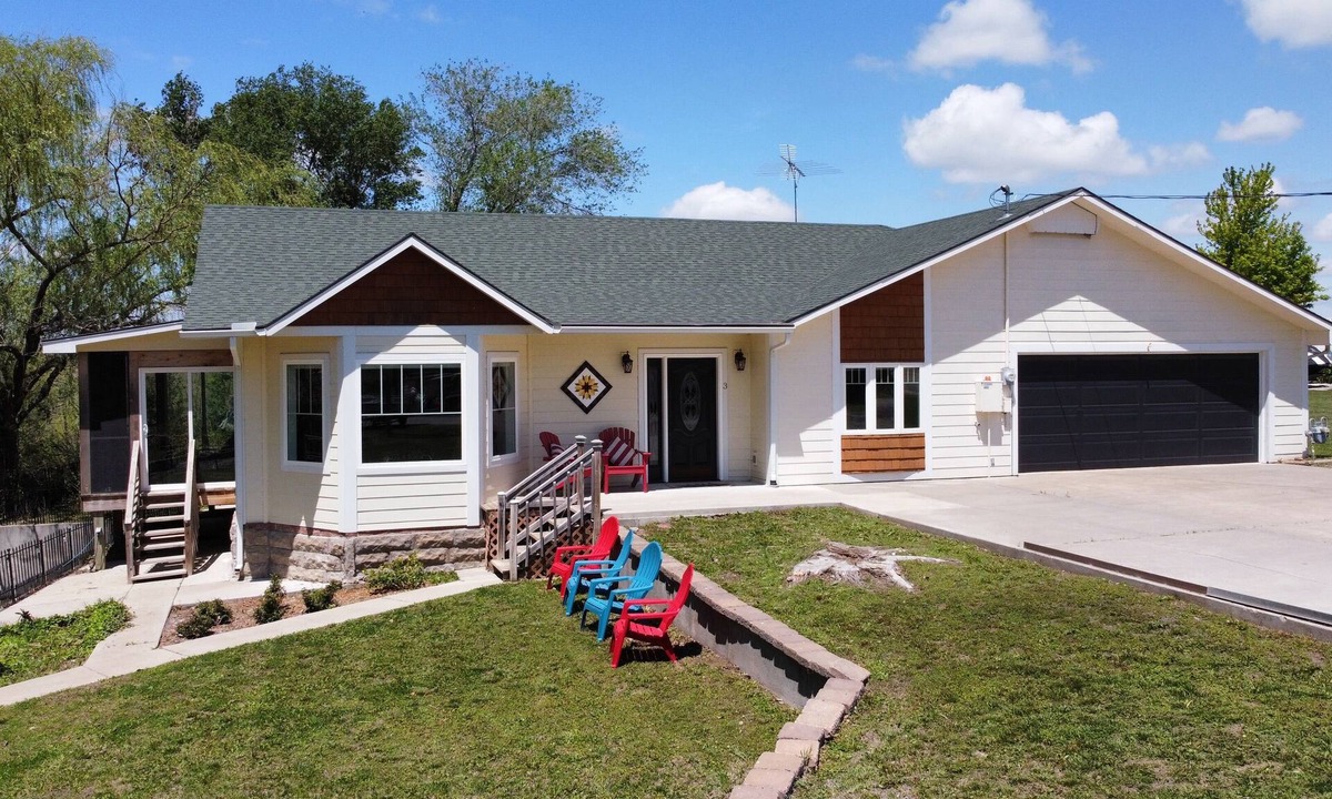 Marion House | Mock Family Lake House