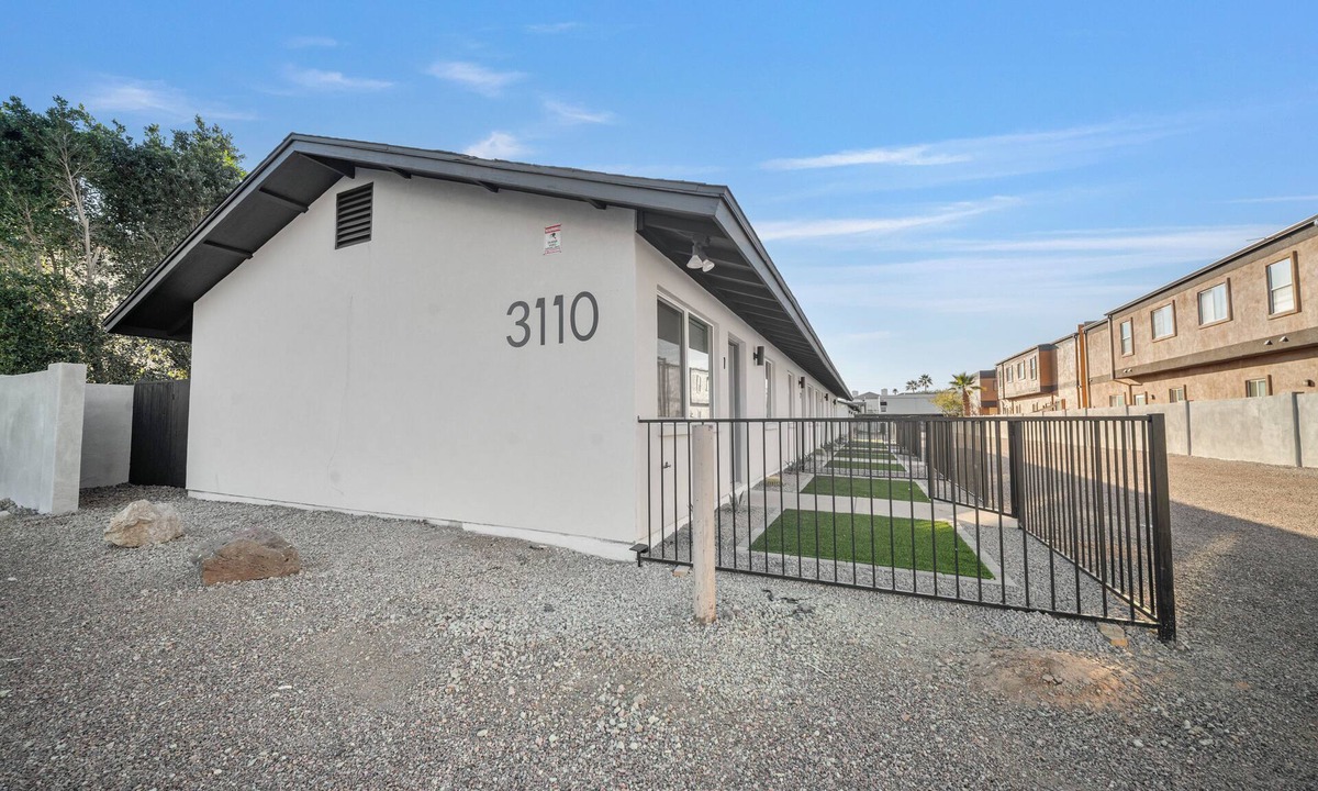 Camelback East Apartment | Modern Arcadia Lite Suite Near Airport & Dining