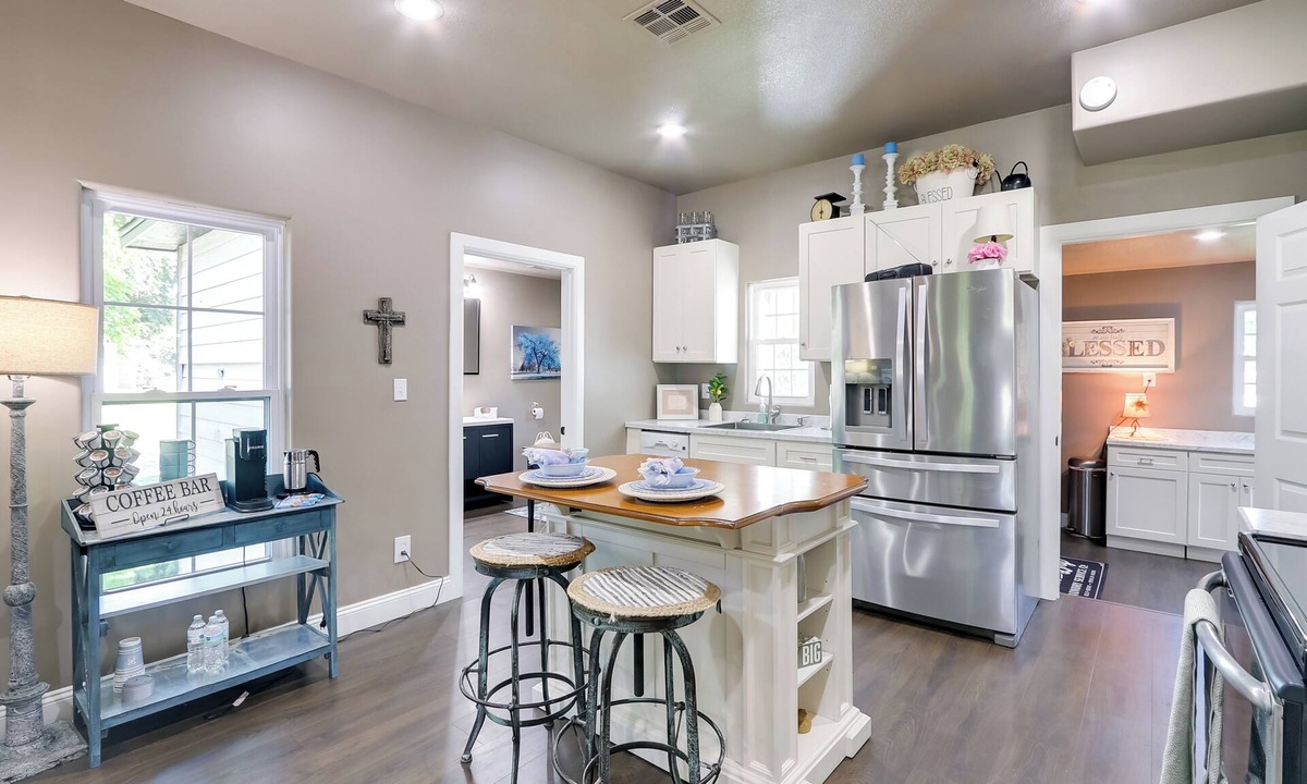 Belle Plaine House | Modern Farmhouse in Belle Plaine w/Covered Porch!