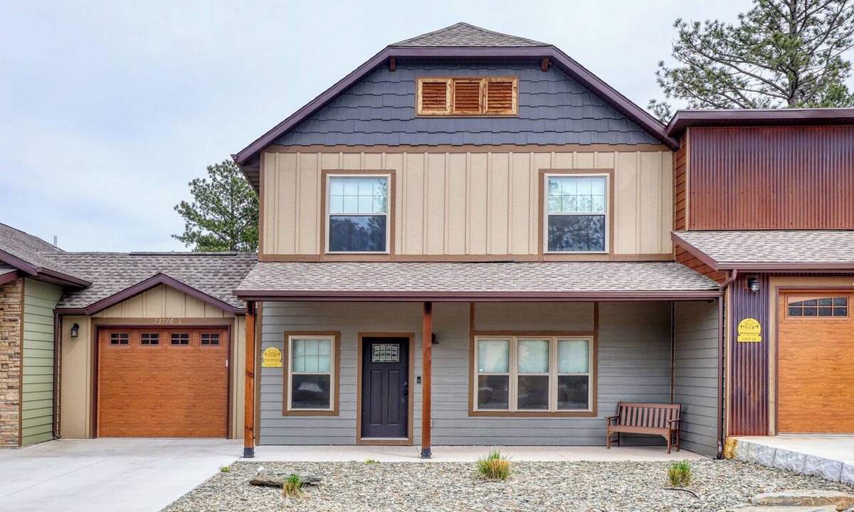 Rockerville Condo | Modern Gold Mining Condo 2 Bedroom King Master, Minutes from Mt. Rushmore and local attractions.