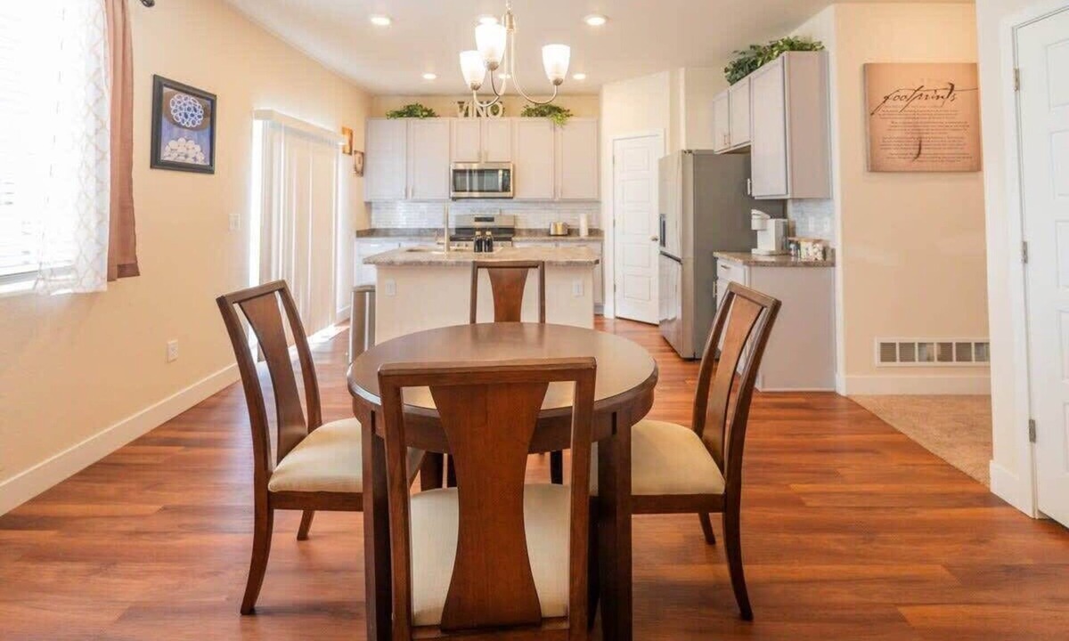Elbert House | Newly Built 4BR Spacious Retreat in Peyton