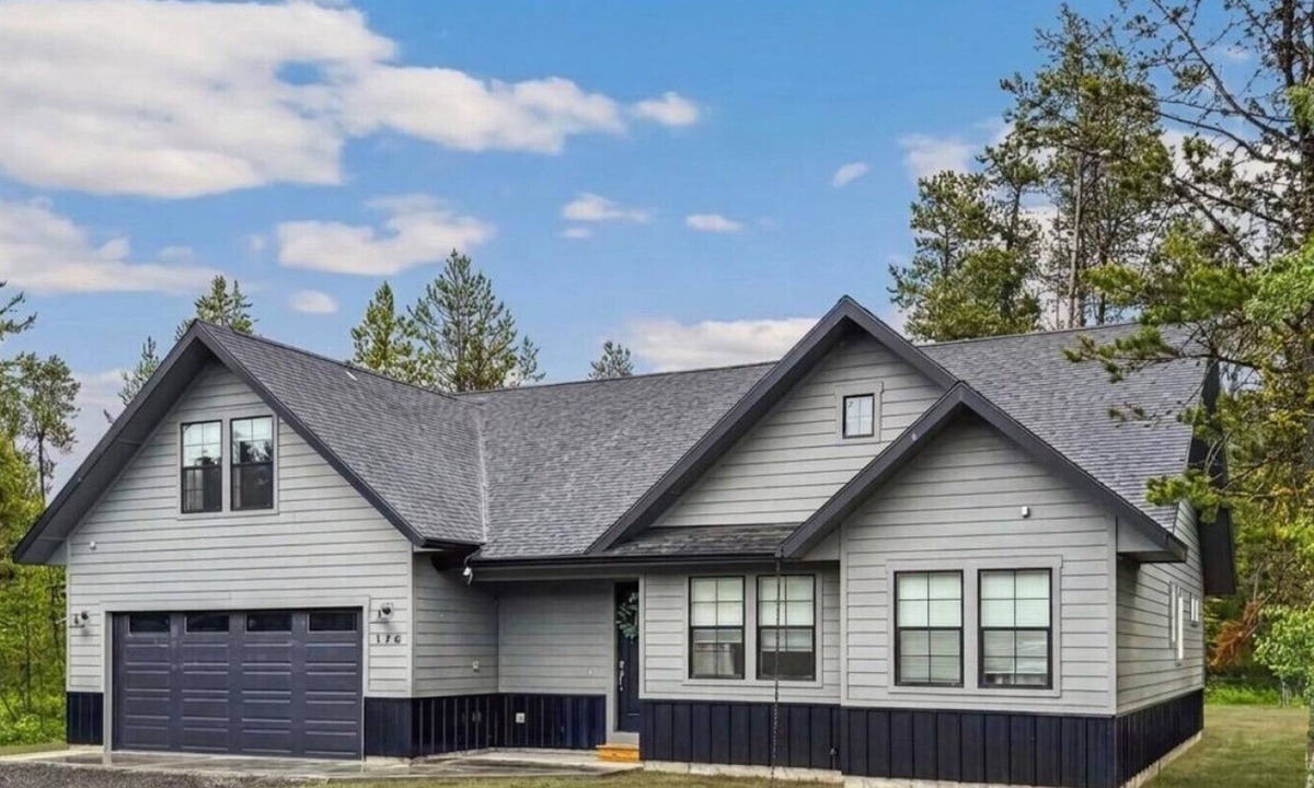 Tamarack Resort Cabin | Newly Built Home with Hot Tub!