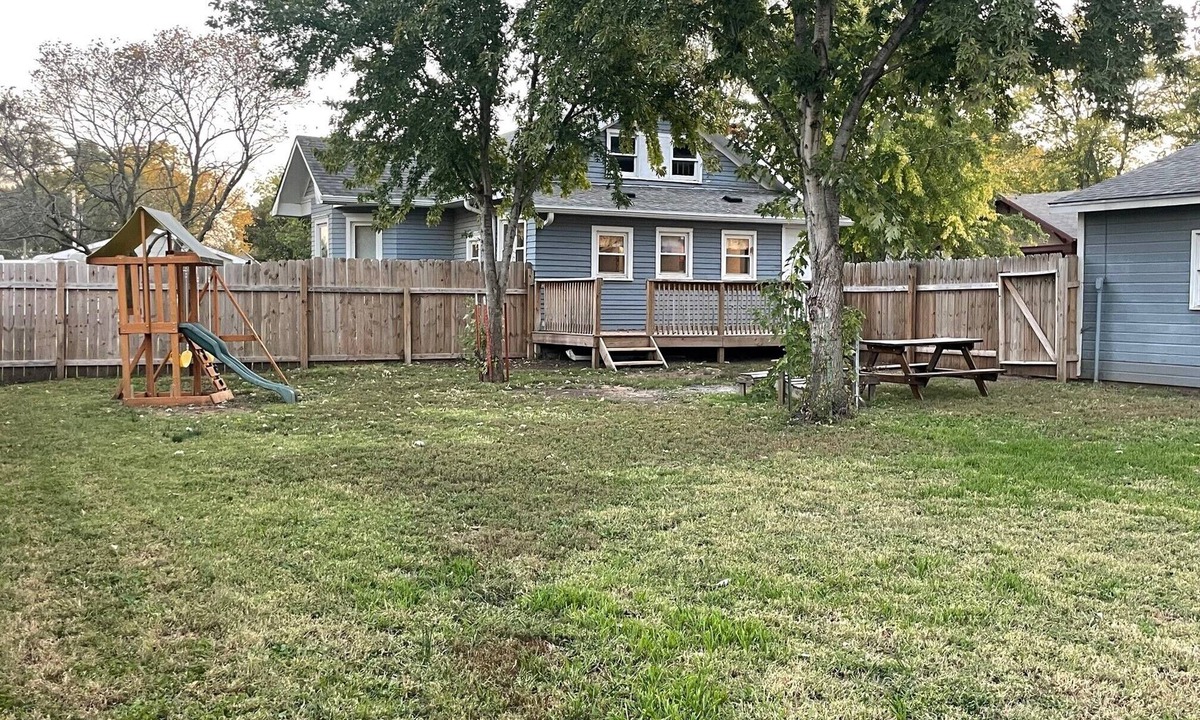 Abilene House | Newly remodeled and updated home in Abliene KS. Great for get togethers!