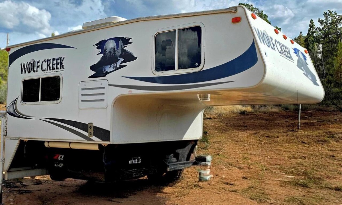 Fruitland House | Northern Stargazing Mountain Haven, Scenic & Peaceful views 2-BR R/V with AC!