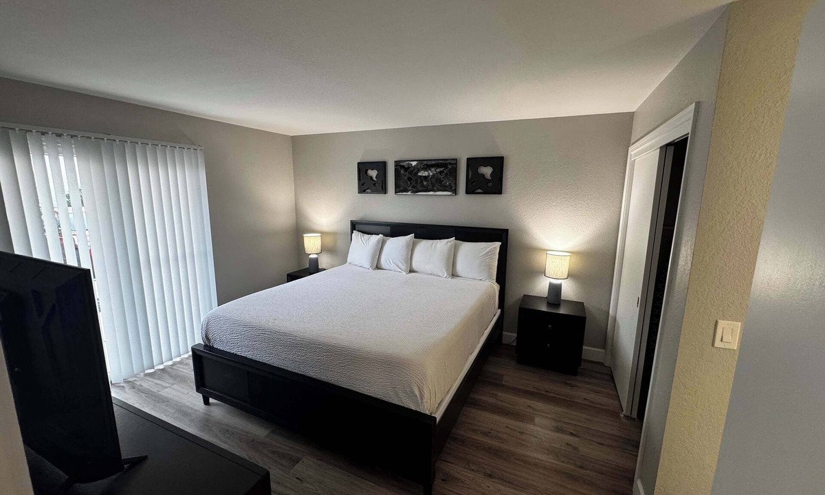 Greenwich Apartment | One Bedroom, First Floor