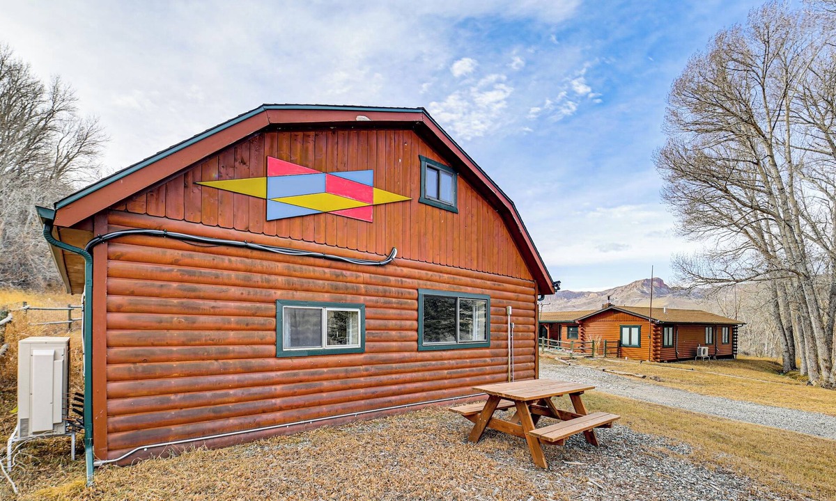 Cody Cabin | Outdoor Rec Hub! 8 Mi to Buffalo Bill Reservoir