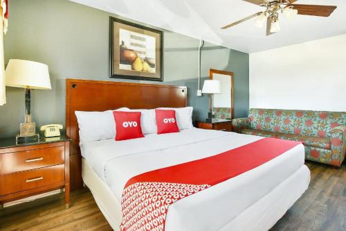 McAlester Hotel | OYO Hotel McAlester OK S Main St