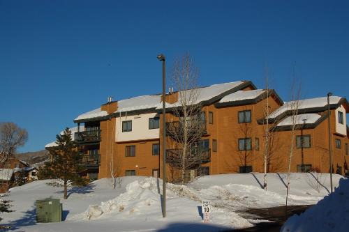 Steamboat Springs Apartment | P103C - The Pines Condominiums