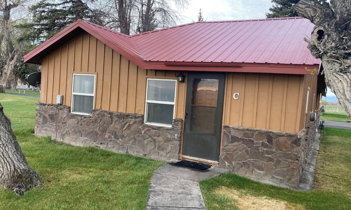 Alamosa Apartment | Peaceful country appeal 1-bedroom apartment next to Splashland