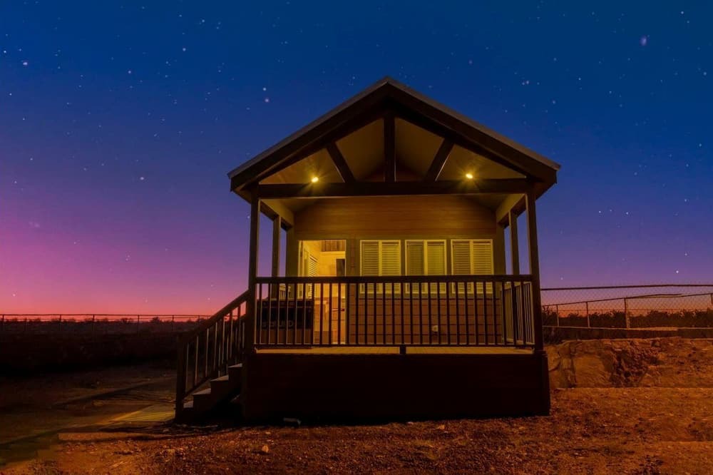 Valle Cabin | Peaceful Tiny Home Getaway with Loft & Open Sky Views in Williams, Arizona