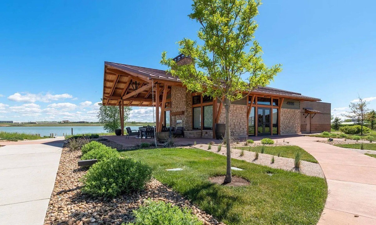 Centerra House | Pelican Landing Modern 3BD in Lakes at Centerra