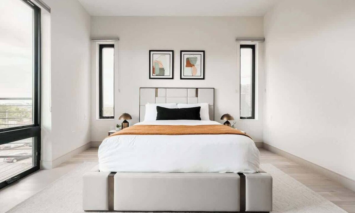 Jefferson Park Condo | Penthouse Views | Walk to Empower Field | Tesoro