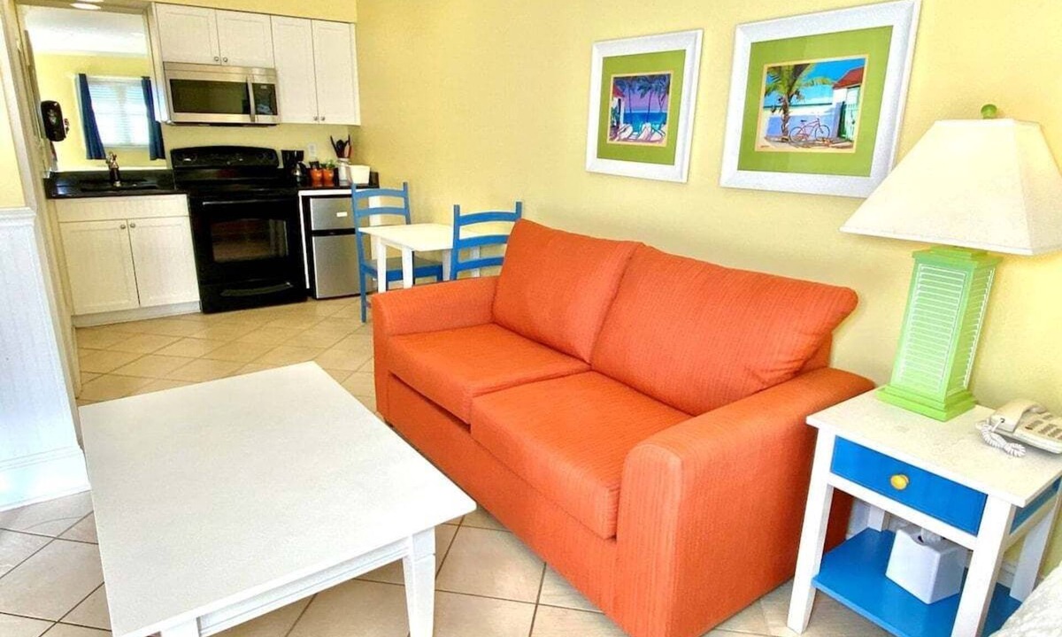 Atlantic Beach Hotel | Pet-friendly, 3 Blocks to Beach, Pool, #403