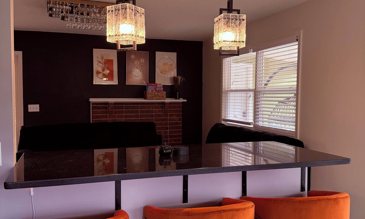 Pauline House | Phenomenal fun escape 5 bd, Full Game Room/Bar Sleeps 14+ Brand New Home