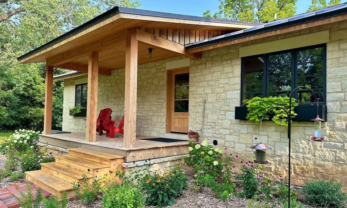 Manhattan Cottage | Picturesque Woodland Cottage in the Tallgrass Prairie