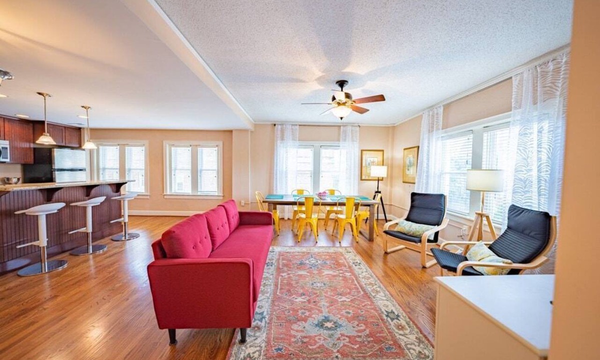 Kansas City Condo | Premium Condo on The Plaza!