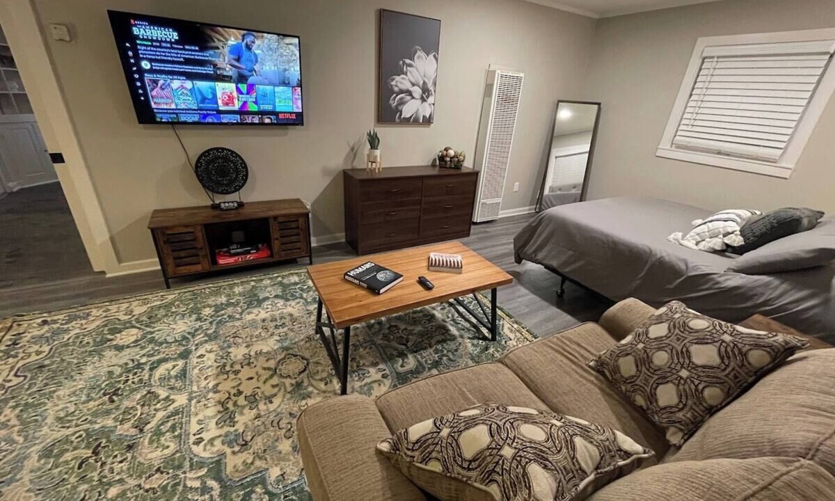 Independence House | Private Guest House - 5 min to Arrowhead/MAJOR INTERNATIONAL SPORTING EVENT