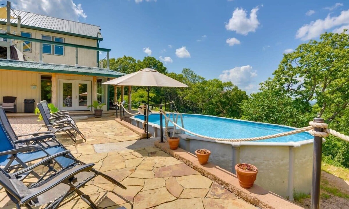 Eureka Springs House | Private Pool | Private Hot Tub | No Cleaning Fee