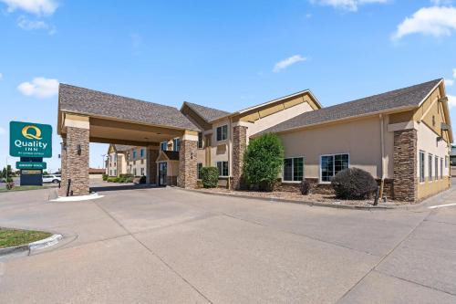 Dodge City Hotel | Quality Inn Dodge City