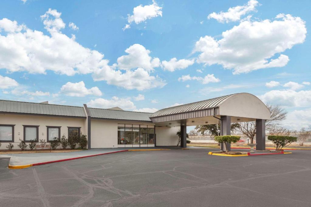 Gainesville Hotel | Quality Inn Gainesville
