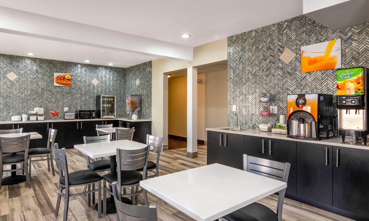 Overland Park Hotel | Quality Inn Overland Park Kansas City
