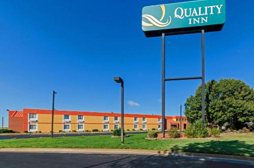 Wichita Hotel | Quality Inn South