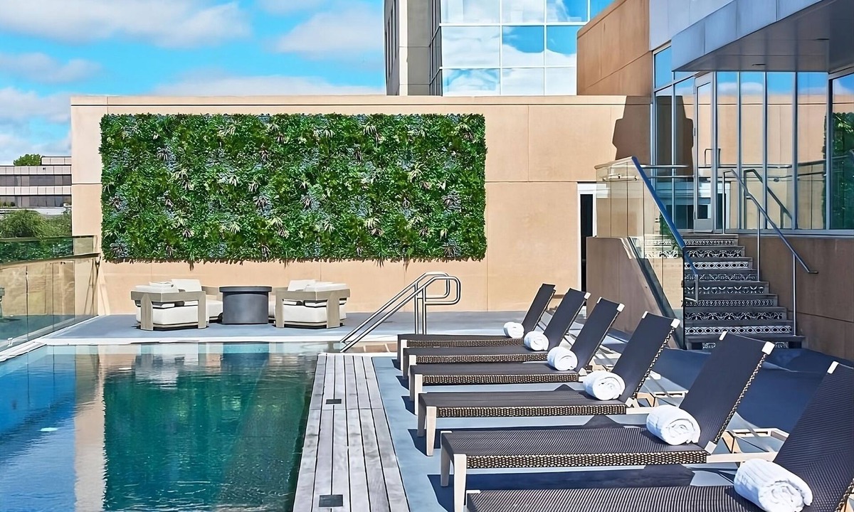 West Plaza Hotel | Relax and Unwind! 3 Convenient Units, Pool, Pets Allowed, Near Union Station!
