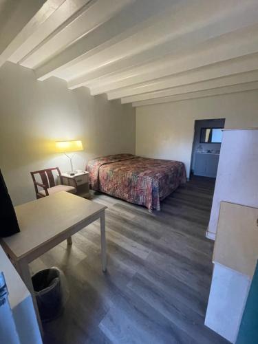 Wayne Hotel | Relax Inn
