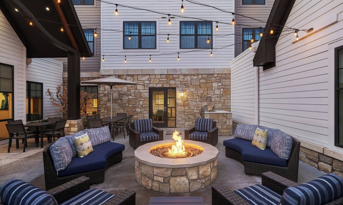 Lincoln Hotel | Residence Inn by Marriott Lincoln South
