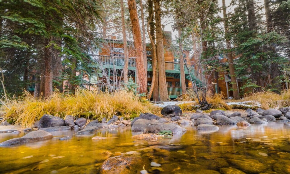 Aspen Brook House | River, Hot Tub, King Beds, Walk Into Nat`l Park