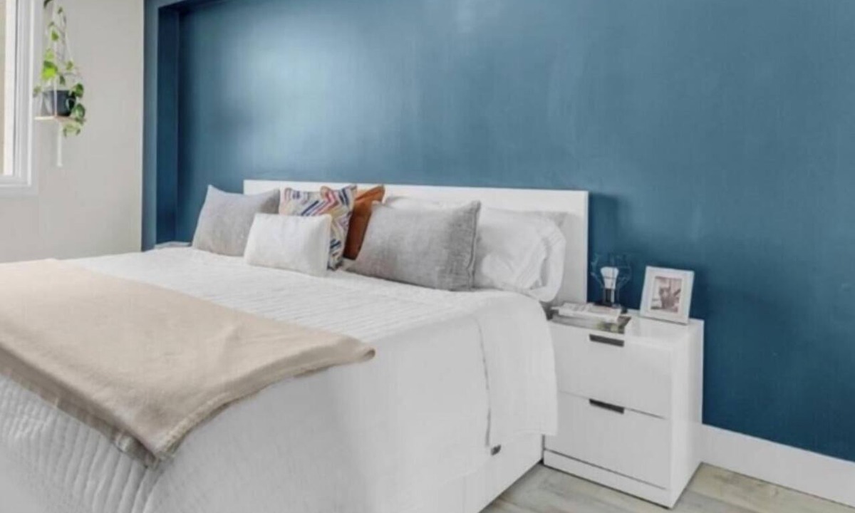 Saskatoon Downtown Condo | River skyline view