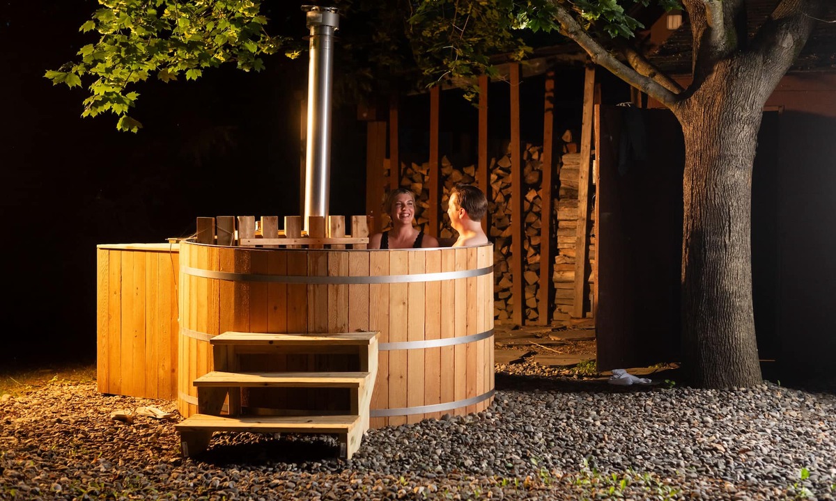 Waterford Cabin | Riverfront Cabin with Cedar wood Hot Tub, Dry Sauna, and Dock
