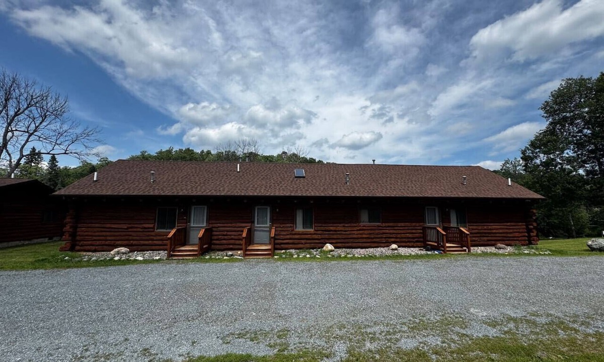 Crystal Falls Cabin | Riverfront Loft #6 Crystal Falls