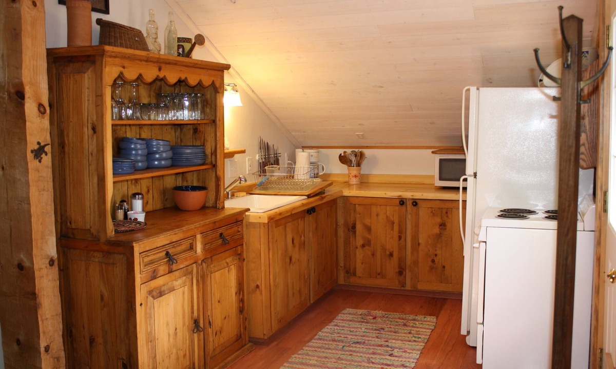 Alpine Village Cabin | Riverside Meadows Cabins