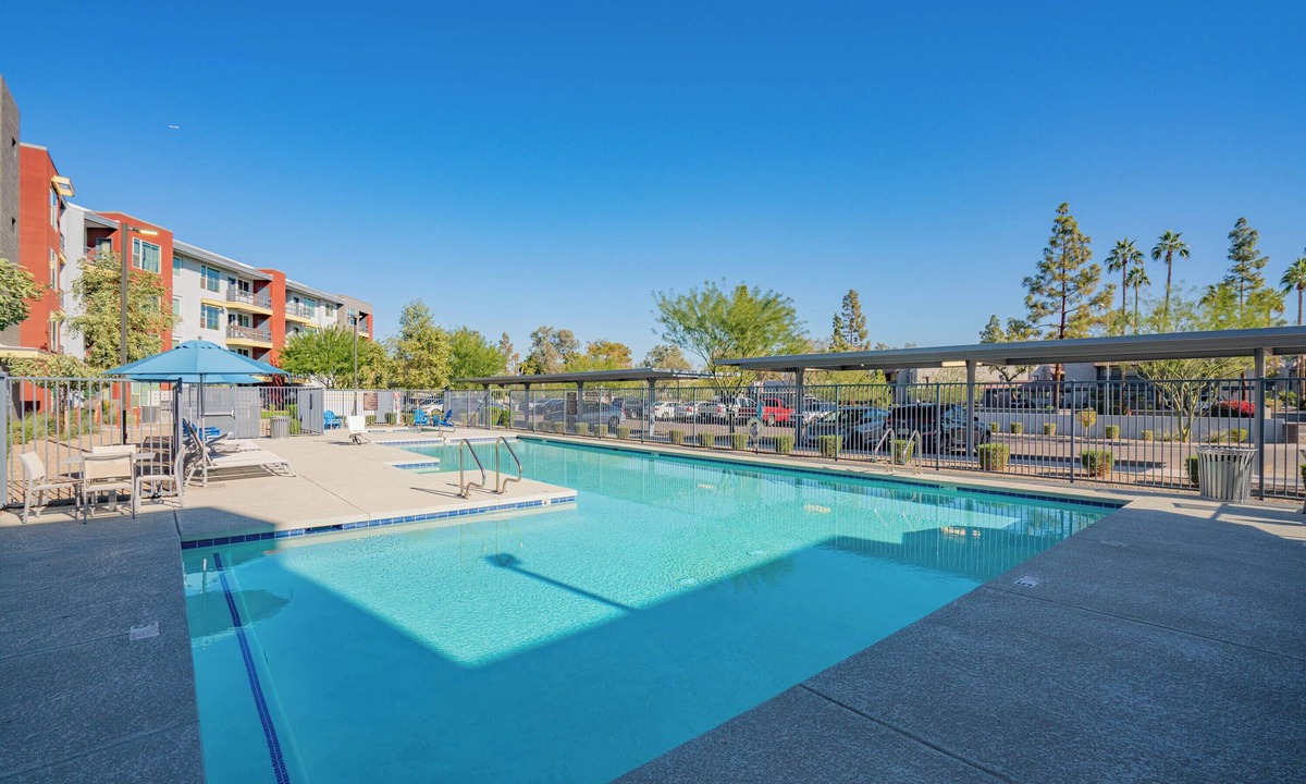Tempe Apartment | ROVE LIVING/KL - V on Broadway