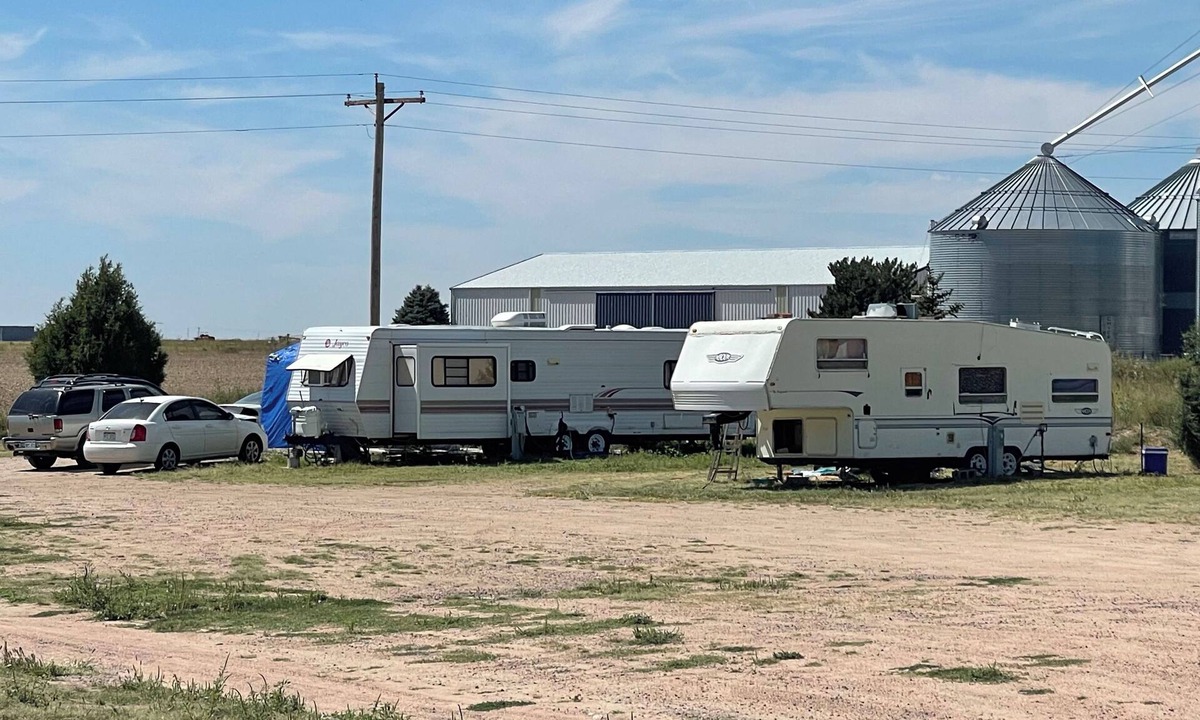 Yuma County RV Rental | RV Site with hookups - Water, Sewer and 30 AMP Electric