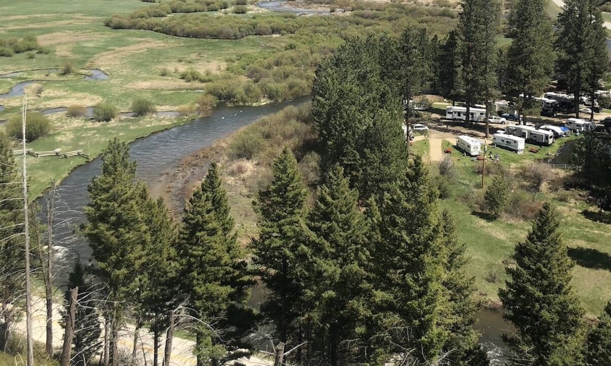 Ravalli County RV Rental | RV Spot #2 , 50 amp pull through , up to 65 feet