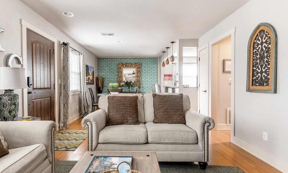 Plaza Westport Condo | S-203 Plaza location with fiber and smart TV