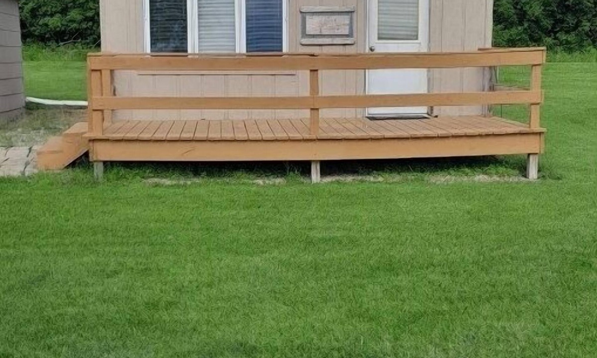 Omro Cabin | Schuster's Fox River Resort on the Fox -Perch Place