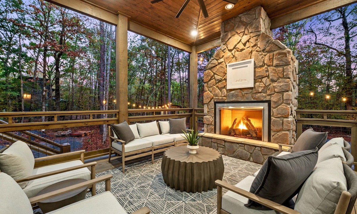 Broken Bow Cabin | Seasons & Streams | Spacious Creekside Retreat