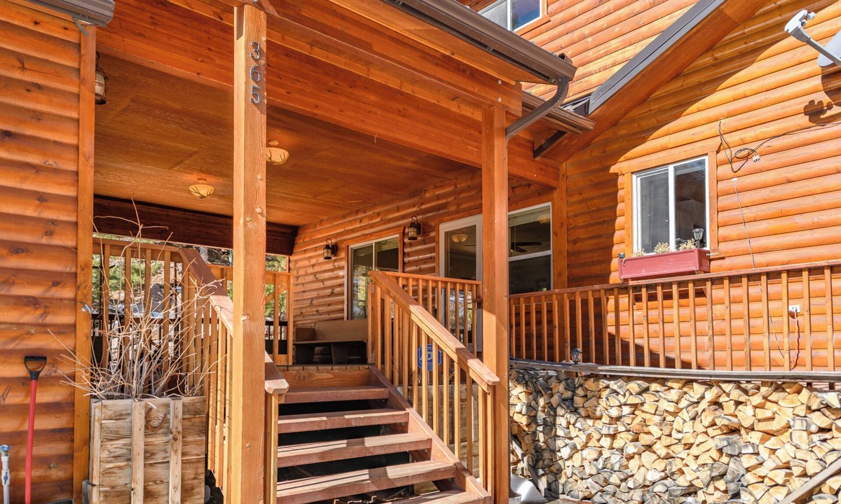 Mammoth Creek Cabin | Serene 4-bedroom cabin in charming Panguitch Lake perfect for relaxing getaway