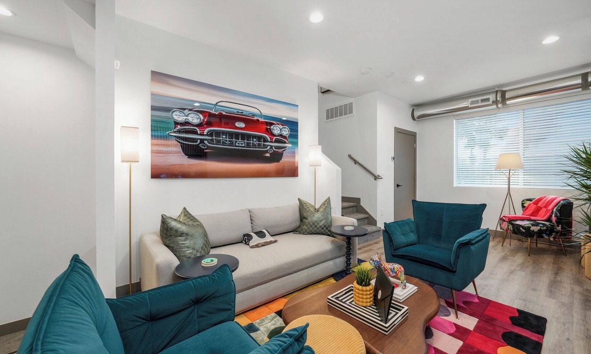 People's Freeway House | SLC Ski Hub Near Downtown with Private Rooftop + Garage