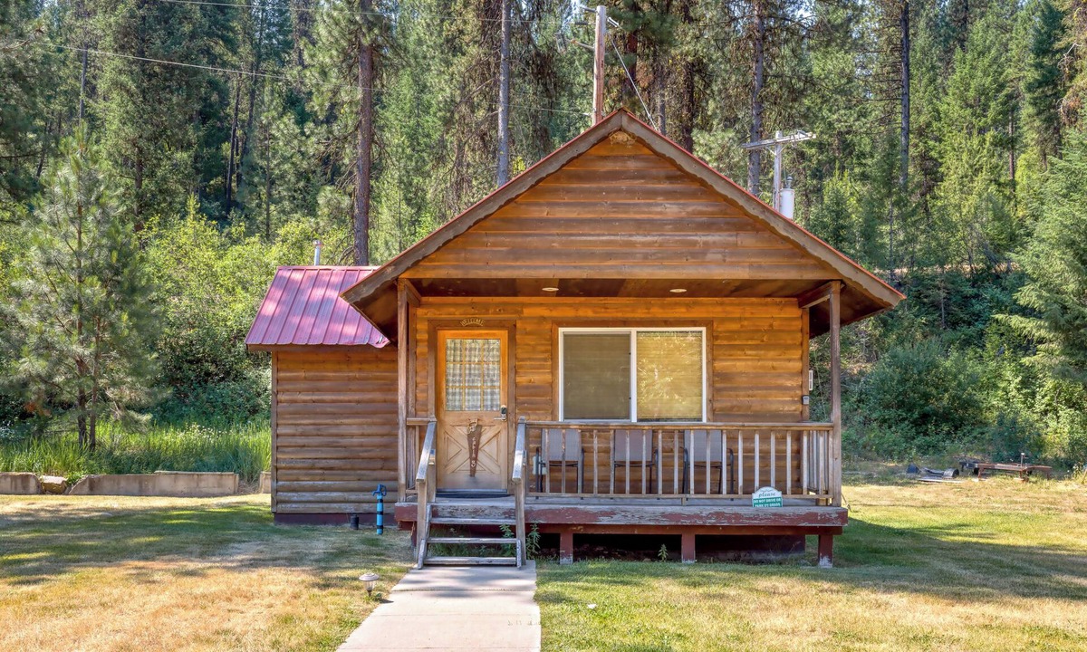 Lowman Cabin | SouthFork Lodge