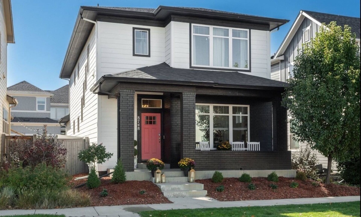 Northfield House | Spacious, bright & cozy Central Park 5 BR Home Away from Home near UC-Anschutz