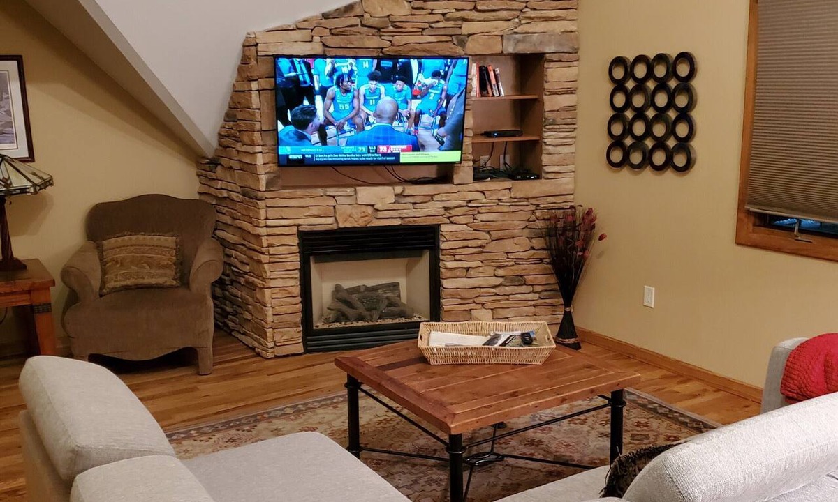 Estes Park Condo | Spacious Estes Park 2 Bedroom Loft with AC. On the River, location is unmatched.
