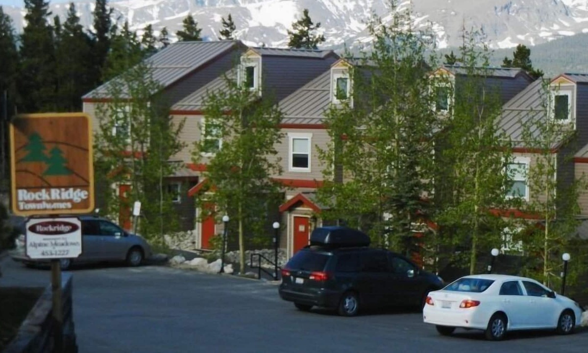 Baldy Mountain House | Spacious mountaintop townhome with great views of Breckenridge.