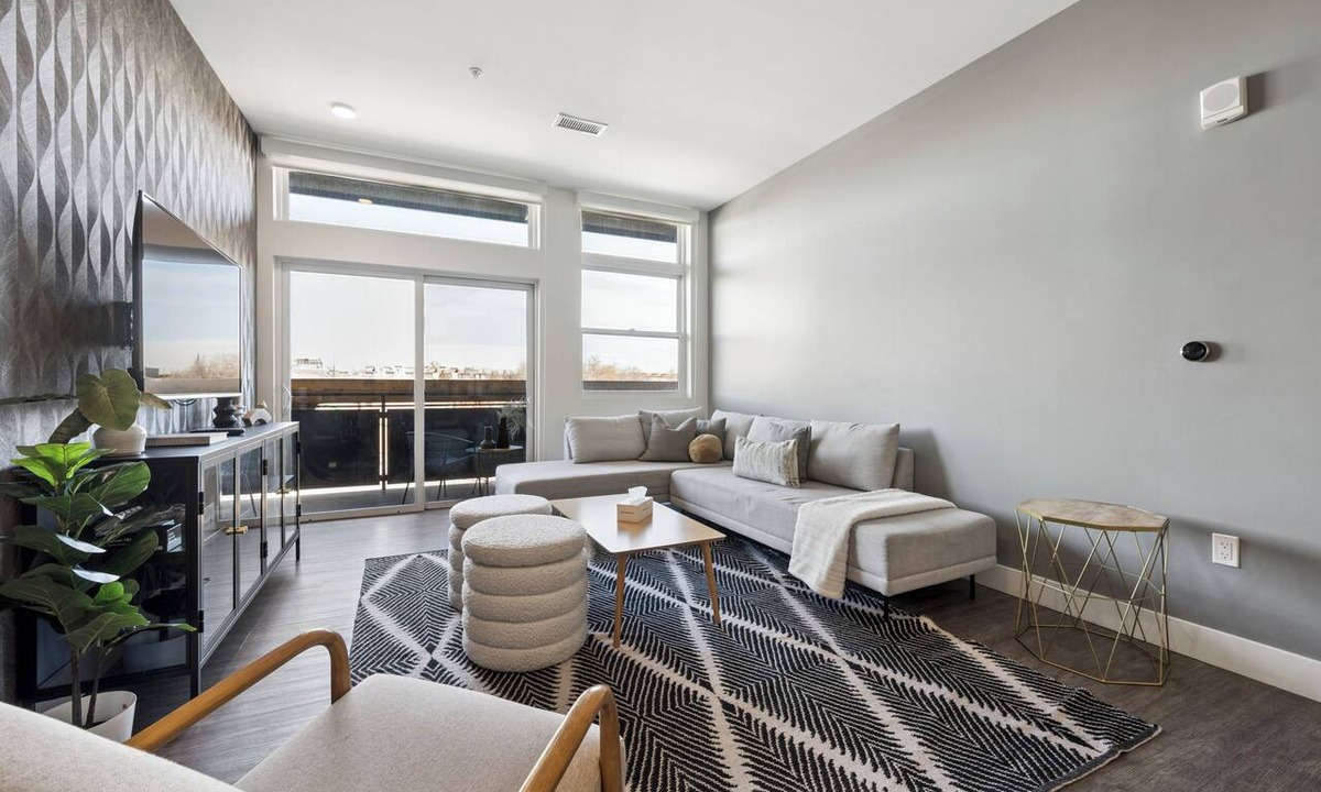Highland Condo | Sprawling Retreat | 2BR LoHi Corner Unit | Dog-Friendly